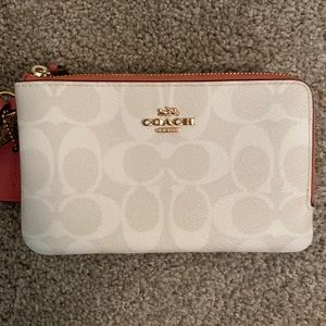 Coach Wristlet Wallet White/Chalk/Pink